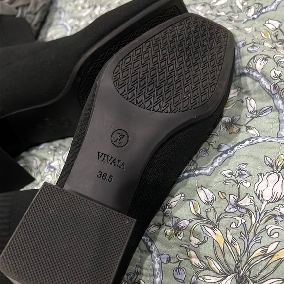 Sleek Black Knit Ankle Boots with Block Heel - Picture 3 of 5